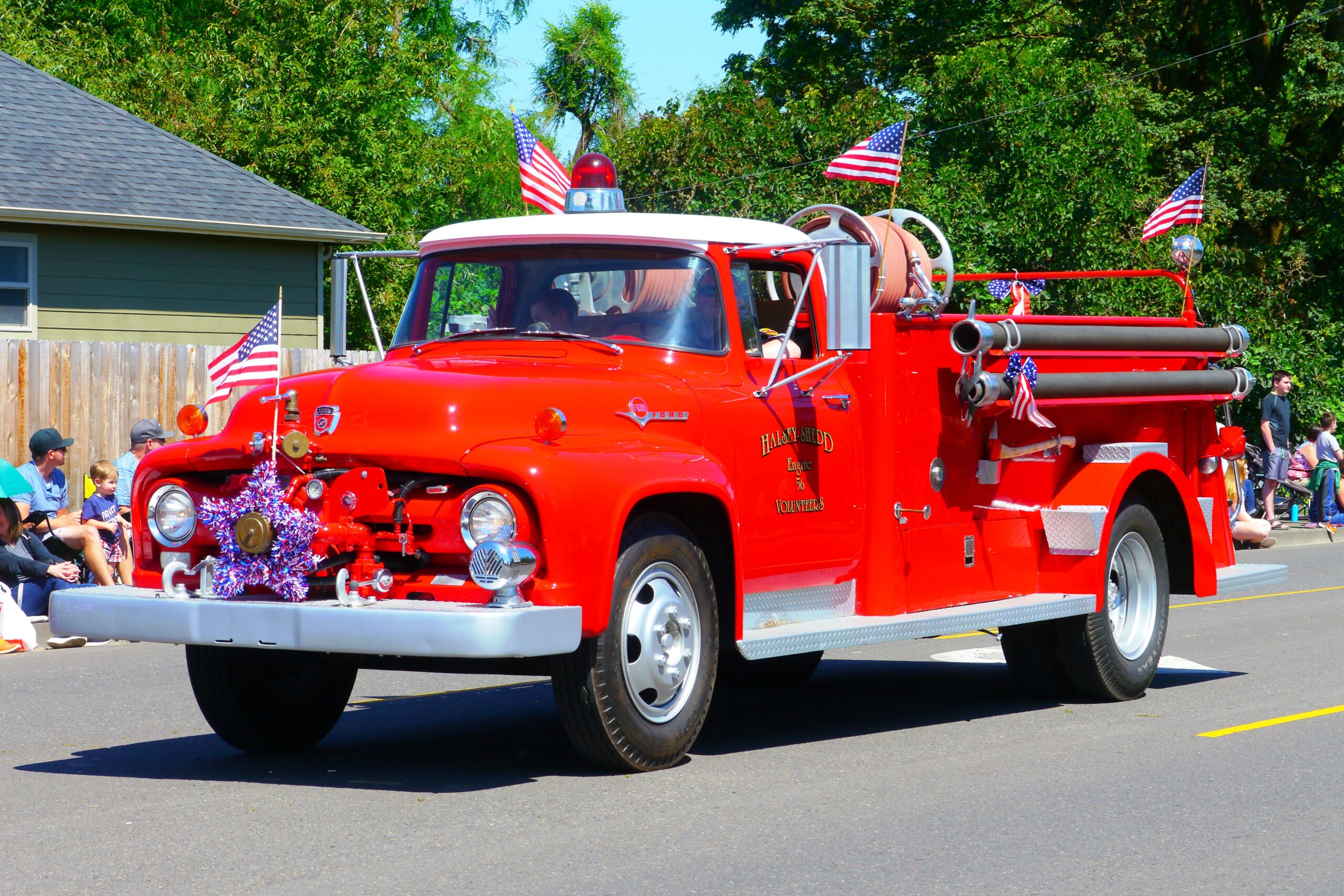 How To Decorate Your Car For A Fourth of July Parade