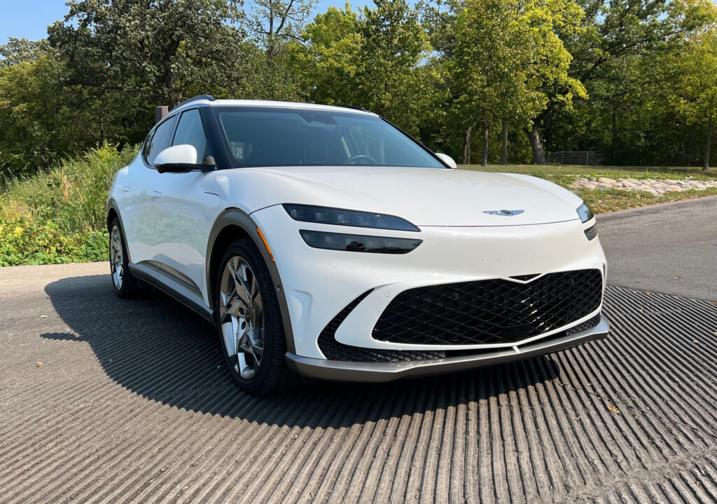 2023 Genesis GV60